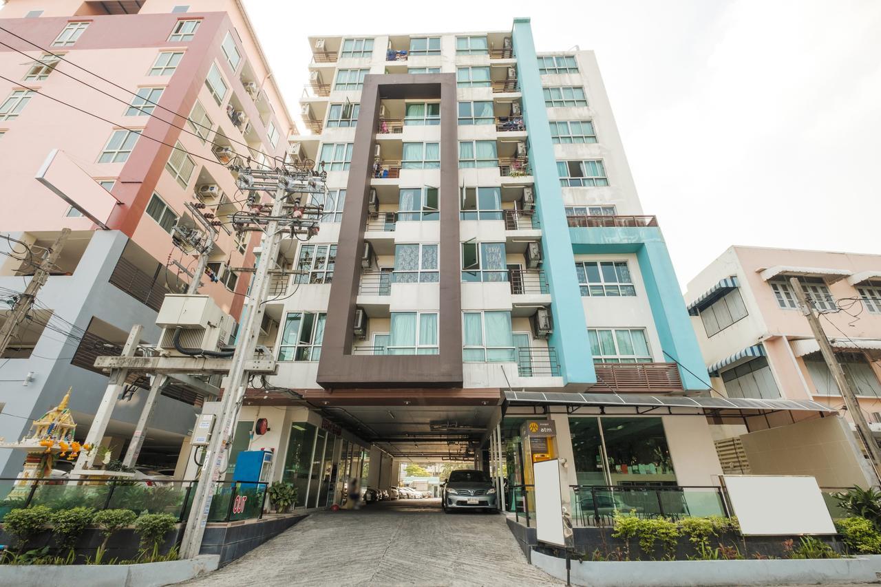 Aryan Suites Hotel Bangkok Exterior foto